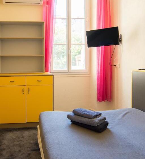 דירת חדר, Residence Meublee Services