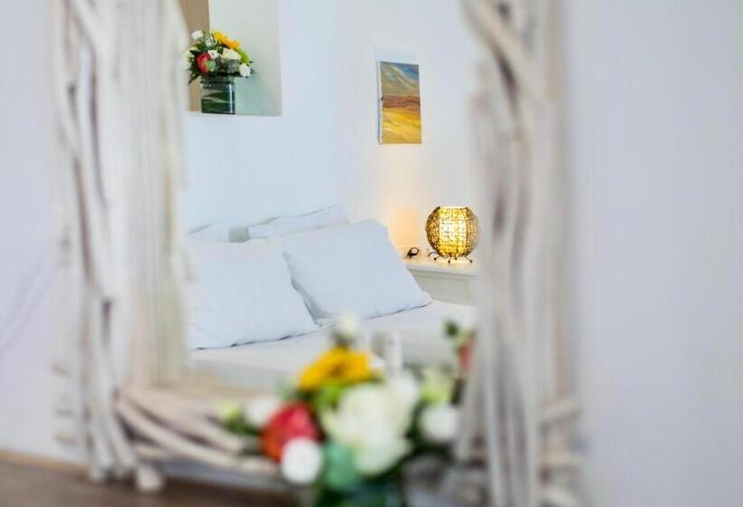 חדר דלוקס עם מרפסת נוף לים, Withinn Mykonos Suites