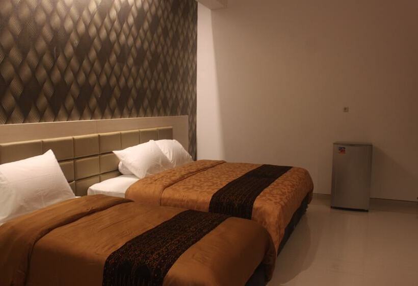 家庭间, Tlogomas Guest House