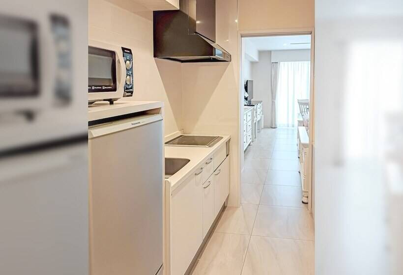 Четырехместный Номер Deluxe, Wisteria Condominium Resort