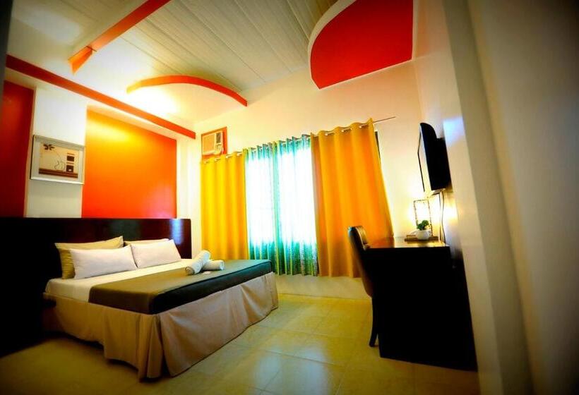 Номер Deluxe, First Pacific Inn Davao