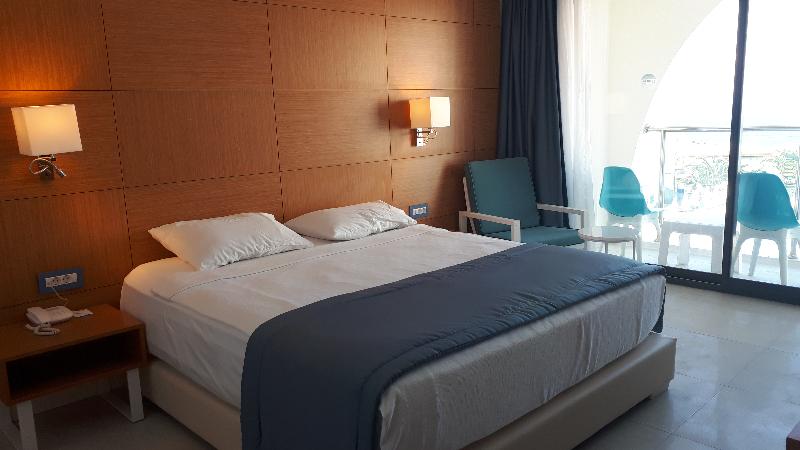 Номер Стандарт, Hilton Garden Inn Raleigh /crabtree Valley