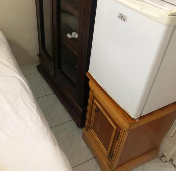 스탠다드 싱글 룸 공동욕실, Ashby Manor Guest House