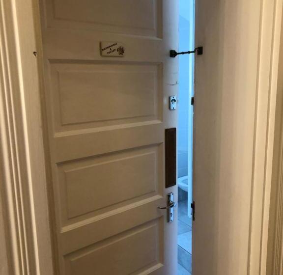 스탠다드 룸 공동 욕실, Ashby Manor Guest House