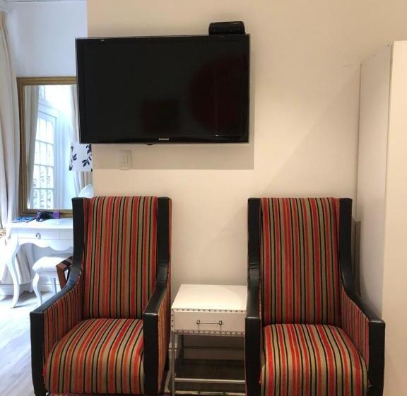 스탠다드 트리플 룸 테라스, Ashby Manor Guest House