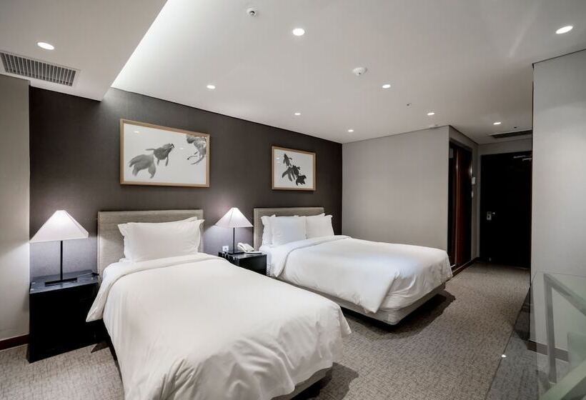 デラックストリプルルーム, Oriens Hotel & Residences Myeongdong