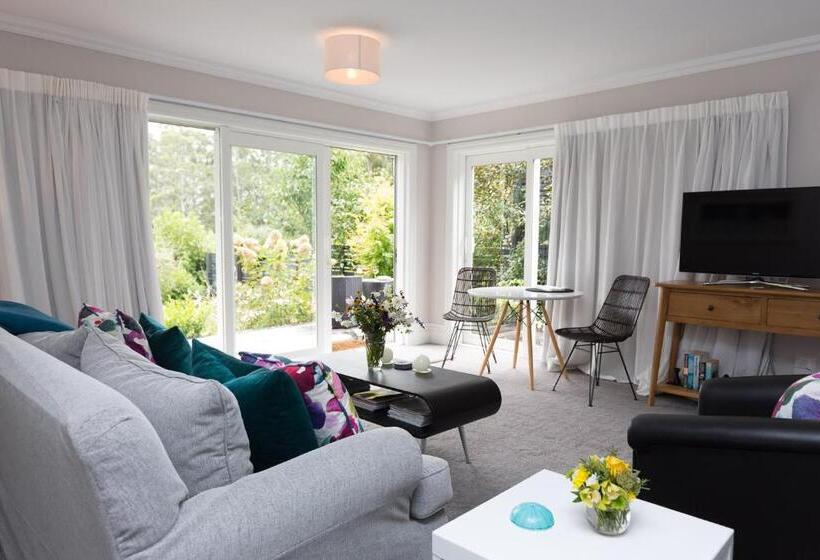 Хижина, Treghan Luxury Lodge