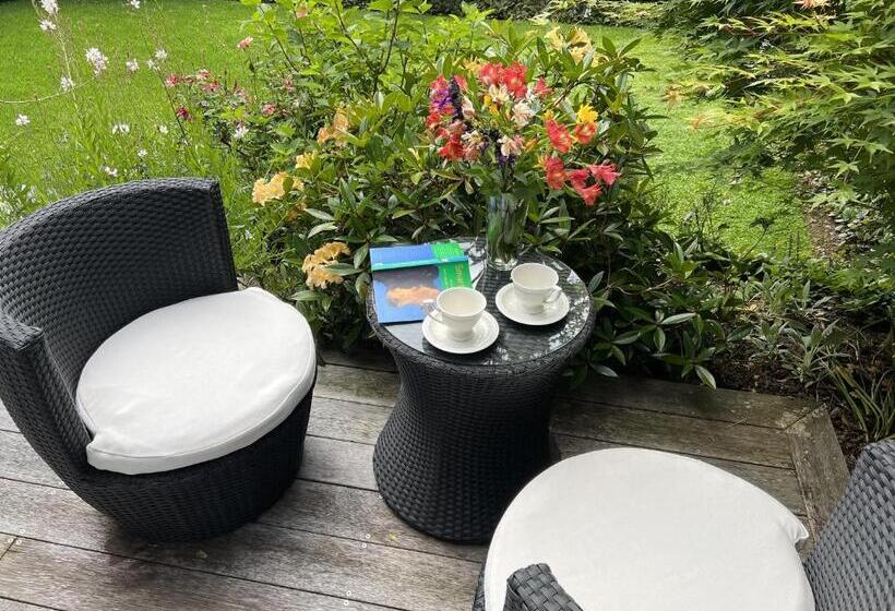 Хижина, Treghan Luxury Lodge