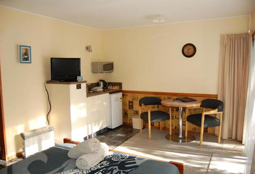 Студия Стандарт, Queenstown Holiday Park Creeksyde