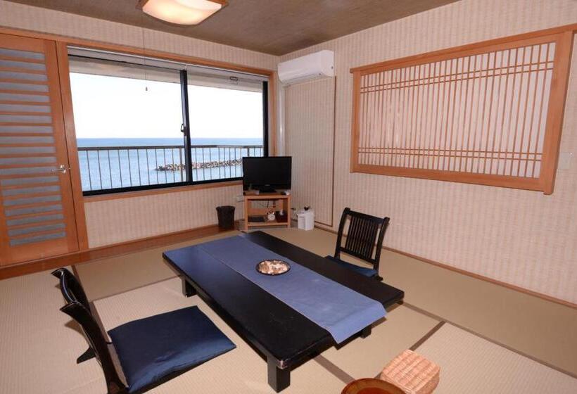 Номер Стандарт Вид на Море, Isohara Seaside
