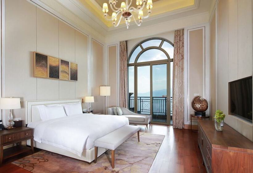 Люкс Премиум, Hilton Yuxi Fuxian Lake