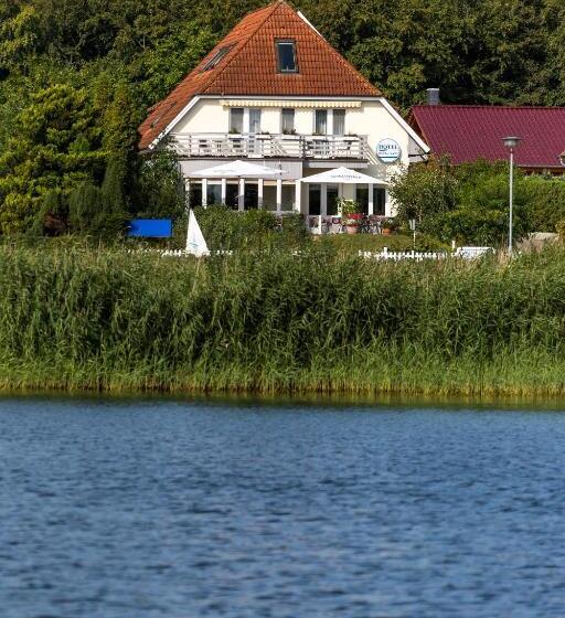 Номер Стандарт с Балконом, Am Fleesensee