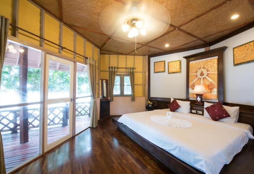 غرفة ديلوكس مطلّة علي البحر, Sairee Seaview Koh Tao   Hostel