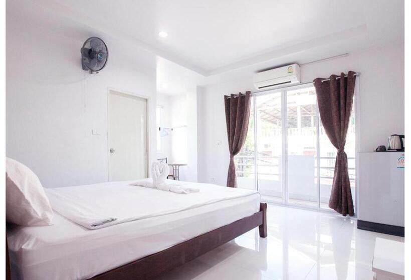 Номер Deluxe с Балконом, Namhasin House