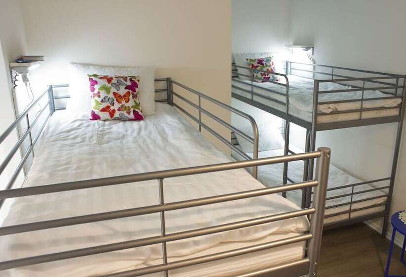 Кровать в Общей Комнате, Warsaw Downtown Hostel