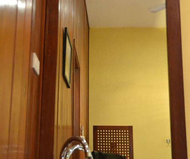 Номер Deluxe, Inthira Thakhek