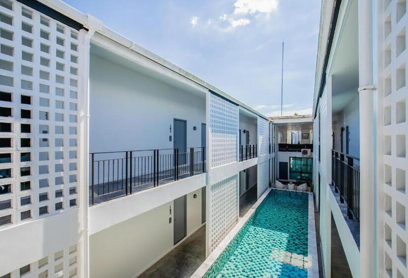 اتاق لوکس, The Rubber Hotel Phuket