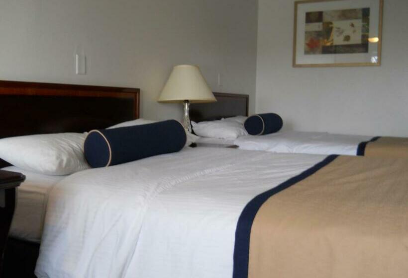 ２ダブルベッドのスタンダードルーム, Value Inn Motel  Milwaukee Airport South
