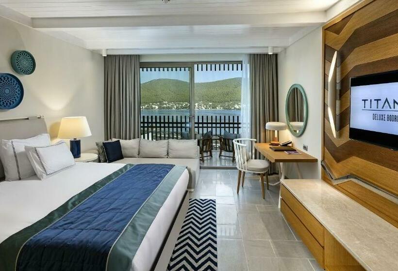 Номер Superior Вид на Море, Titanic Luxury Collection Bodrum