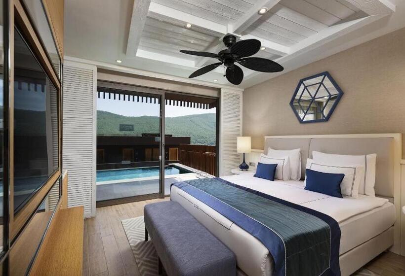 Номер Deluxe, Titanic Luxury Collection Bodrum
