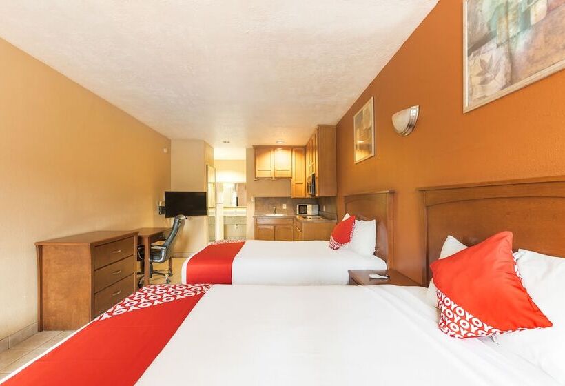 Номер Стандарт, American Inn & Suites