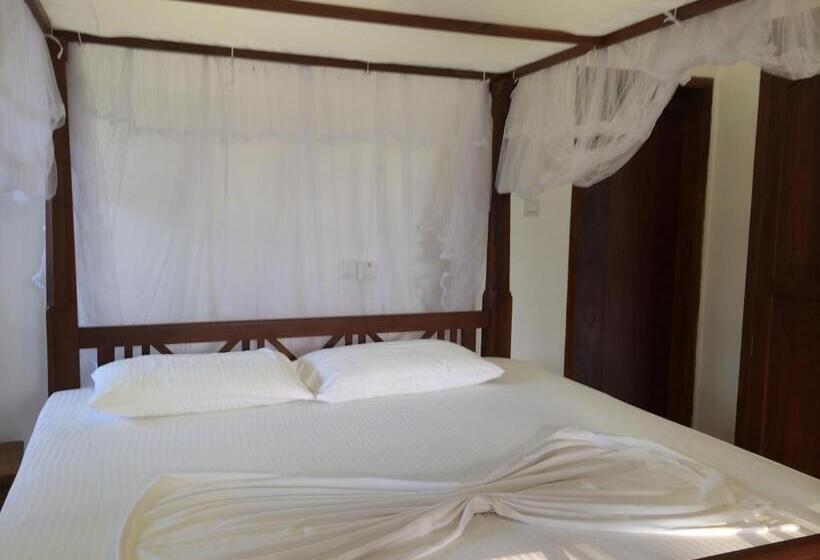 Номер Deluxe, Coconut Bar Sea Lodge
