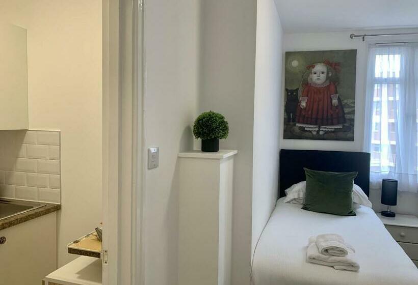 Номер Стандарт Трехместный, Sarum Apart