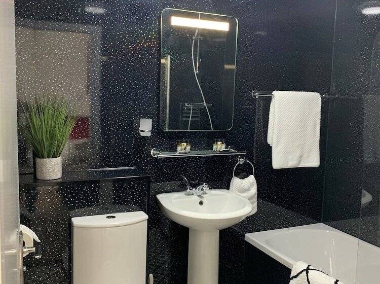 Номер Стандарт, Sarum Apart