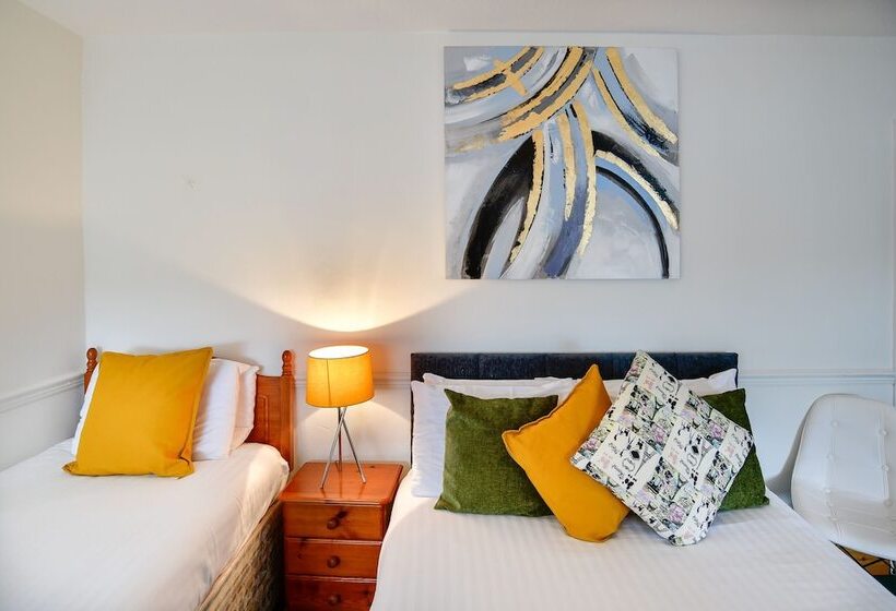 Семейный Номер, Tree Tops Guest House