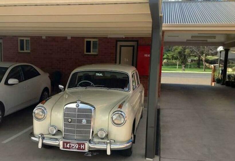 디럭스 룸, Gundagai Gabriel Motor Inn