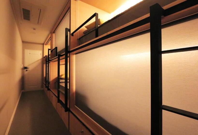 Кровать в Общей Комнате, Blueboat Hostel Gyeongju