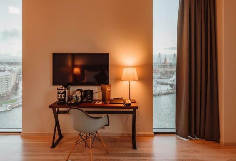 Номер Deluxe Кровать Кинг, Clarion Hotel Helsinki