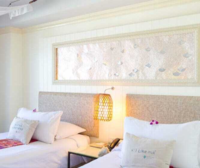 デラックスルーム, Ploy Palace