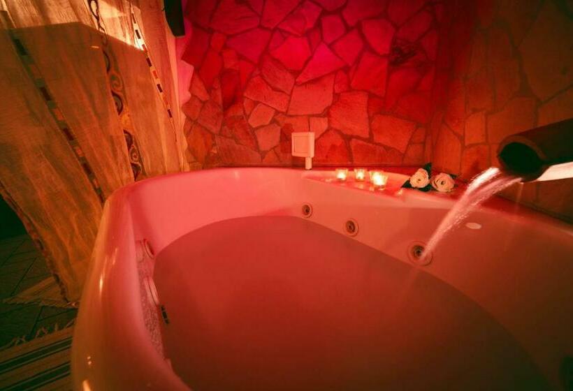 자쿠지 스위트, Agriturismo Tenuta Monte La Guardia