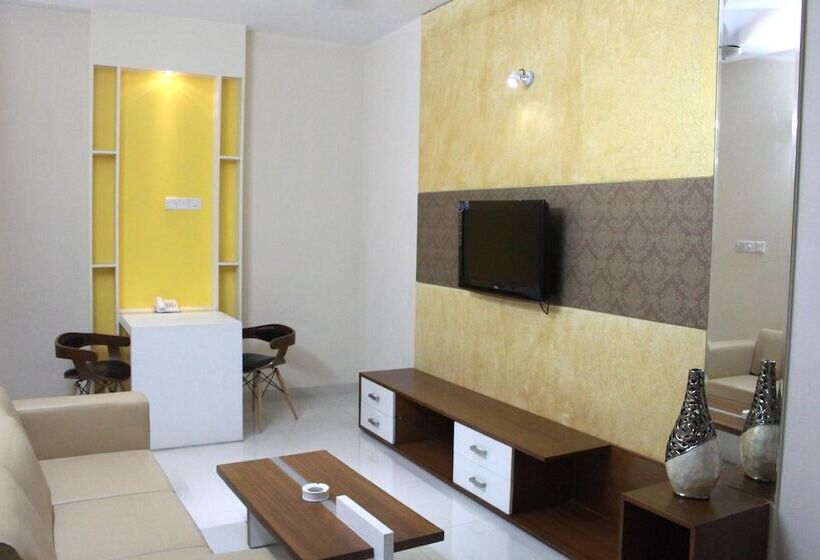 اتاق لوکس سه تخته, Naas Serviced Apartments