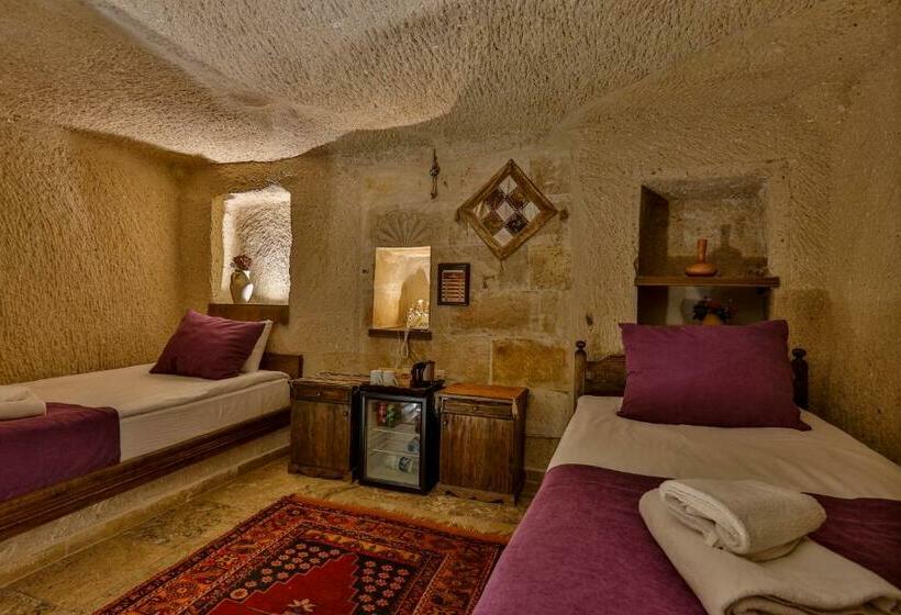 اتاق استاندارد, Hidden Cave