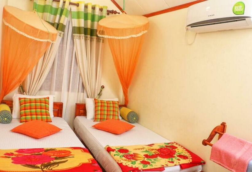 Номер Deluxe, Nature Resort   Yala Safari Village