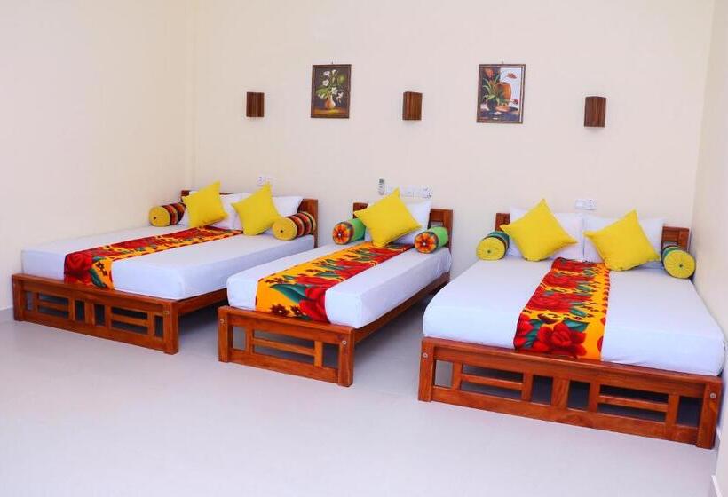 Семейный Номер Deluxe, Nature Resort   Yala Safari Village