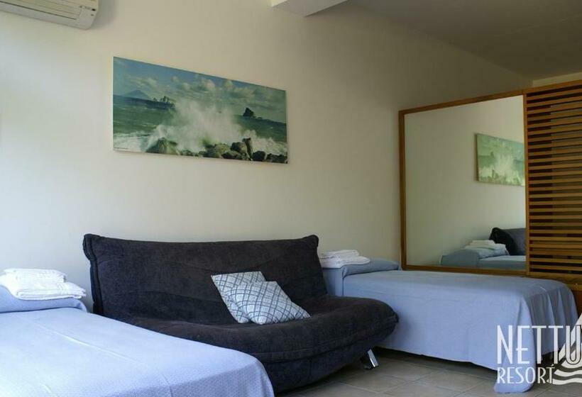 استودیو استاندارد با چشم‌انداز باغ, Nettuno Resort