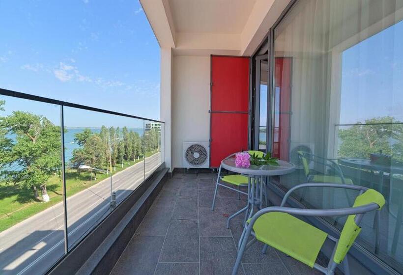 Апартаменты 1 Спальня, Tomis Garden Apartments Mamaia