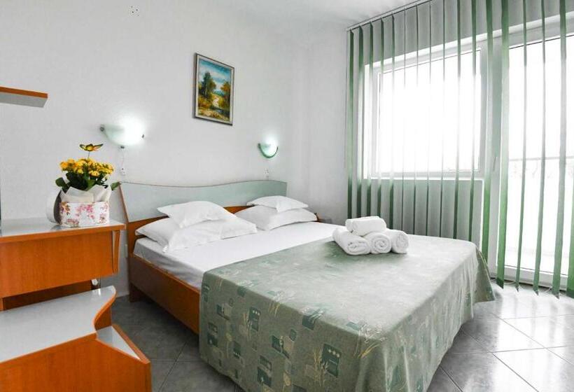 اتاق استاندارد با بالکن, Complex Tismana All Inclusive