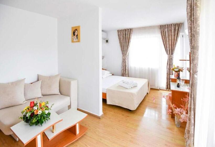 اتاق استاندارد سه تخته با بالکن, Complex Tismana All Inclusive