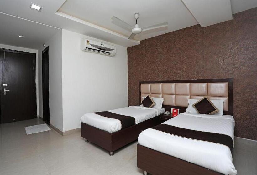 Номер Deluxe, Super Capital O Taj Castle