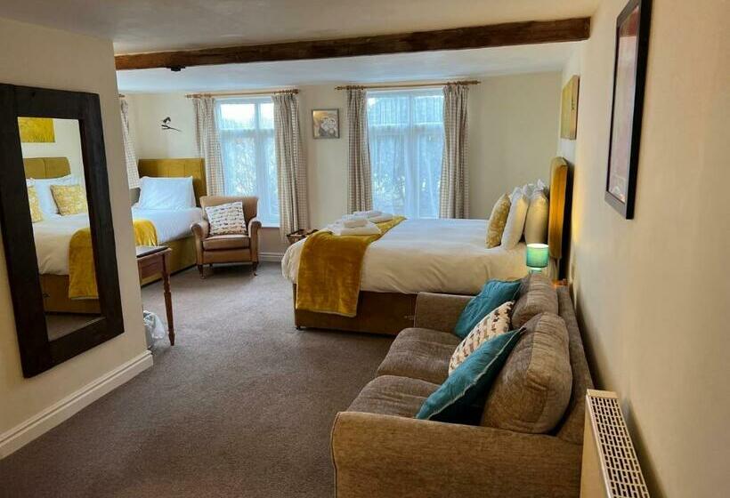 Семейный Номер, The Coppleridge Inn