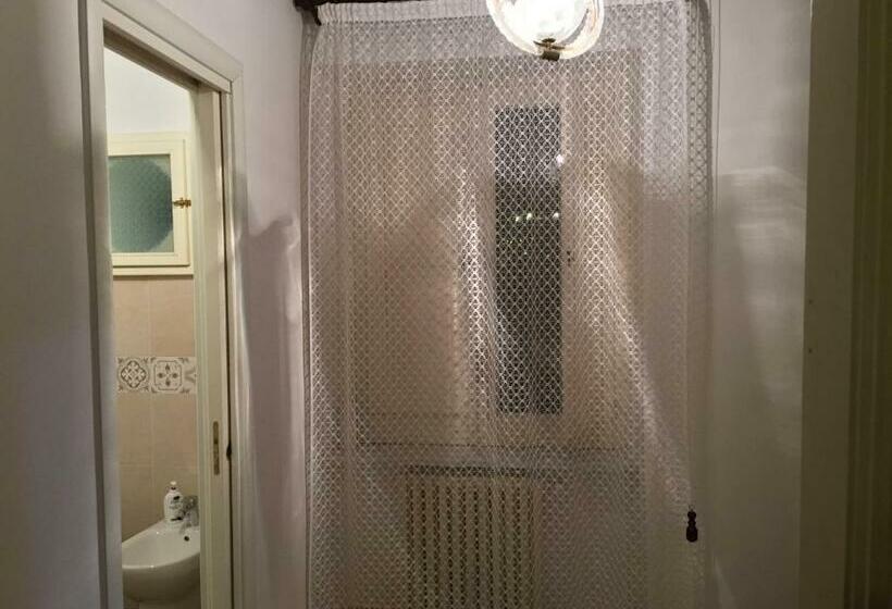 スタンダードルーム, B&b Pozzo Dei Desideri