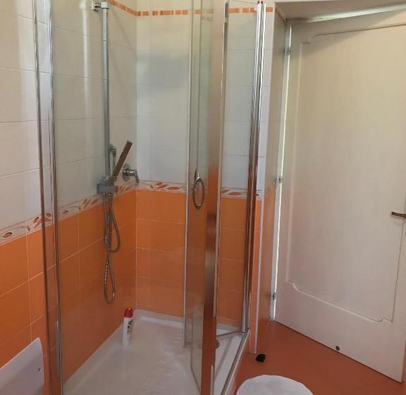 スタンダード４人部屋, B&b Pozzo Dei Desideri