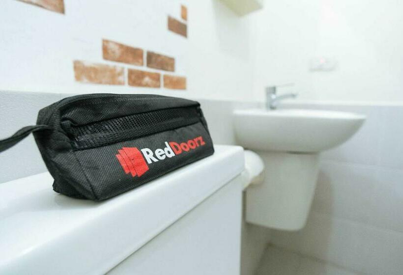 スタンダードルーム, Reddoorz @ Pamaong Street