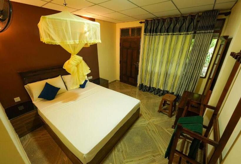 Deluxe Room, Sigiri Close Up View Guest