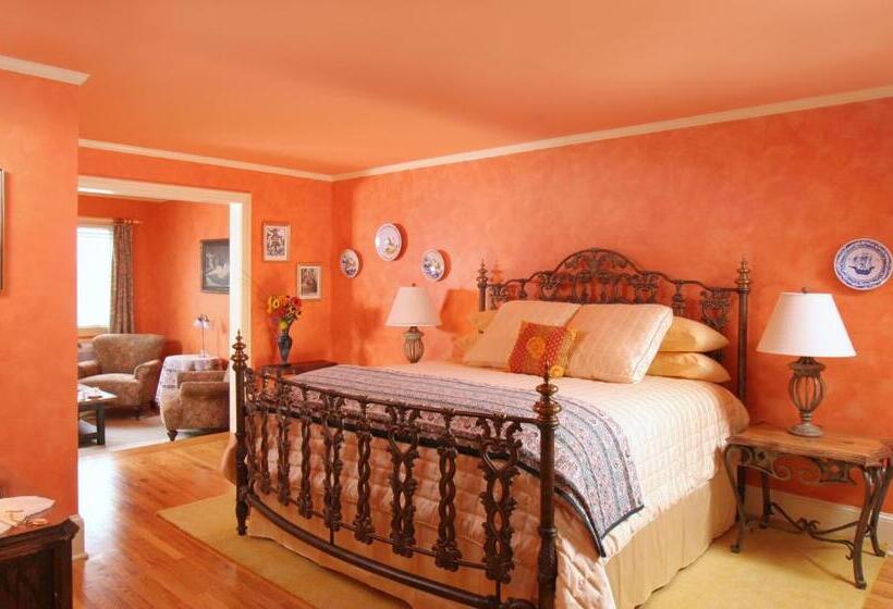 Люкс Кровать Кинг, L Auberge Provencale Inn & Restaurant