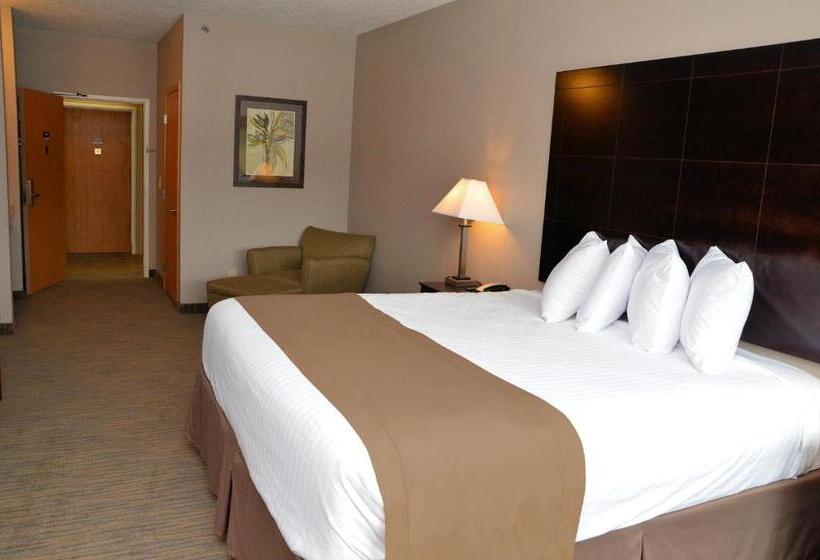 Семейный Номер, Qube Hotel   Polk City